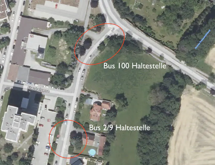 Die Haltestelle Staudratgasse gibt es zweimal - wo fährt jetzt mein Bus weg?